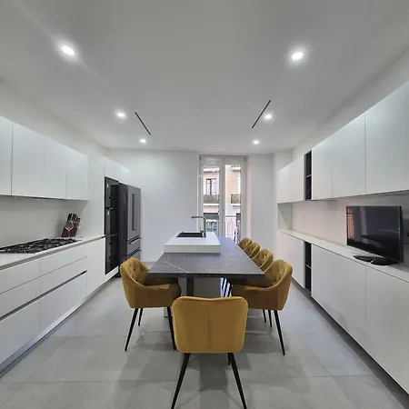 Domus Nova - Luxury Bed & Breakfast