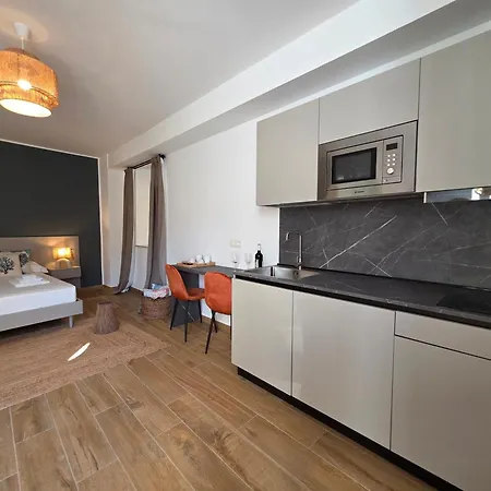 Domus Nova - Luxury Bed & Breakfast 3*