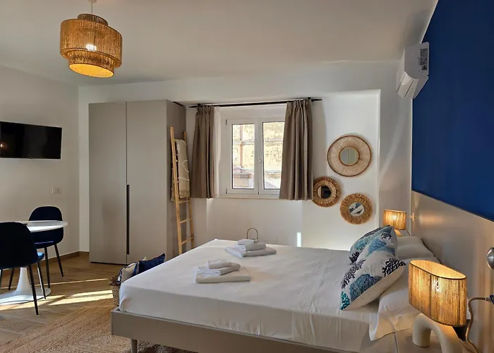 לינה וארוחת בוקר Domus Nova - Luxury 3*